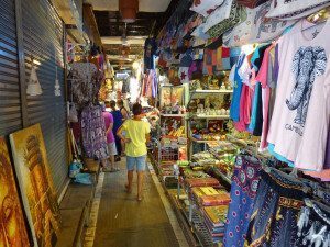 Old Market Siem Reap: Kleidung und Schuhe