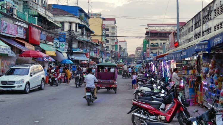 Lebhafte Straße am Kandal Market